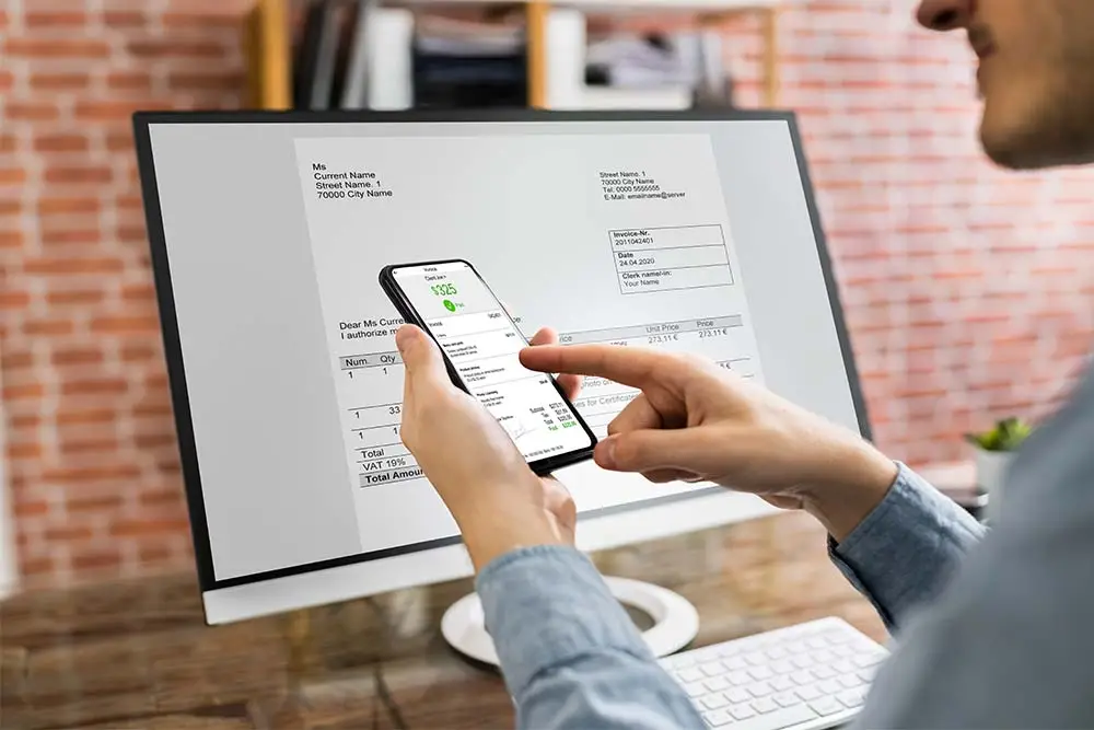 sending an invoice on a phone