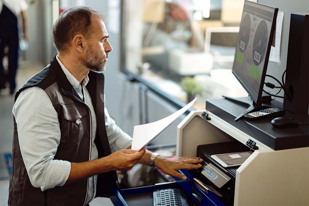 service estimator working at his desk