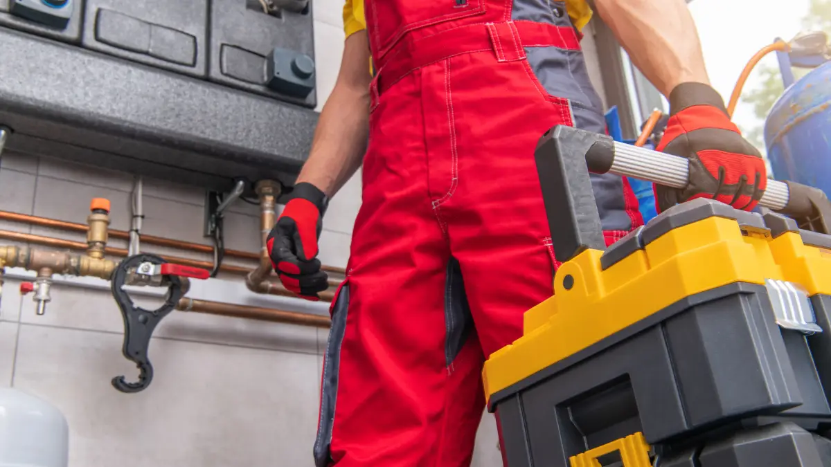 Integrating Dynamics 365 Field Service with Business Central (The 2026 Guide)